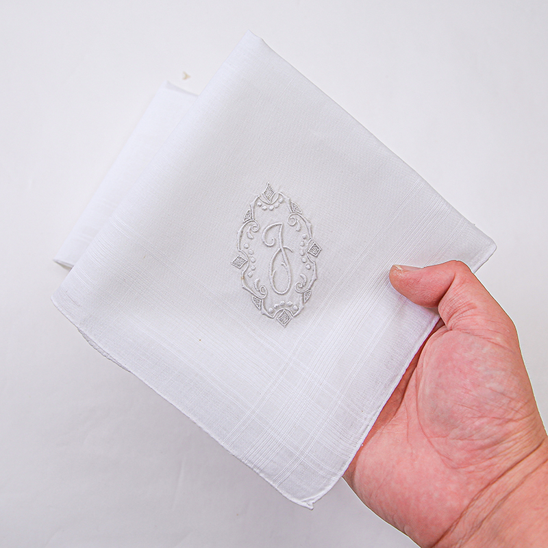 Set of 2pcs Luxurious, Elegant - Monogrammed Handkerchief recension och pris